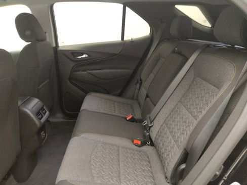 Used 2024 Chevrolet Equinox LT image 18