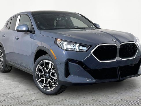 New 2026 BMW X2 xDrive28i AWD/4WD image 2