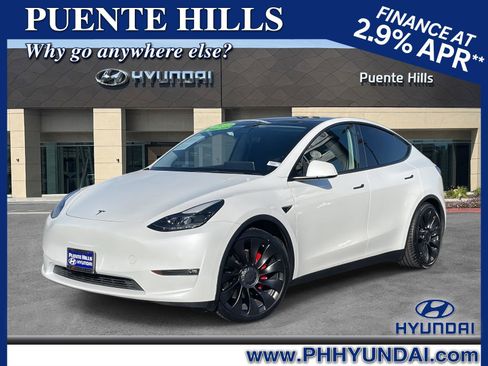 Used 2022 Tesla Model Y Performance image 1