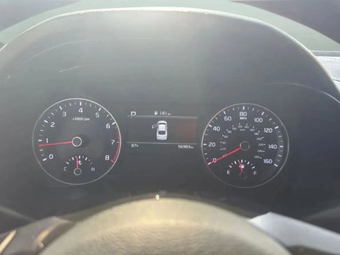Used 2022 Kia Forte LXS w/ LXS Technology Package FWD image 11