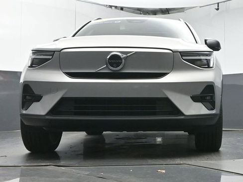 Used 2024 Volvo XC40 Recharge Plus w/ Protection Package Premier image 32