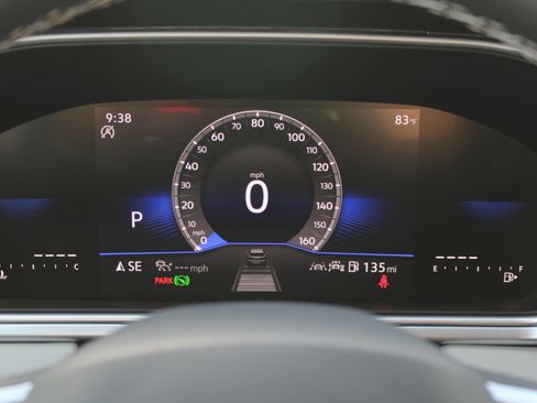 New 2025 Volkswagen Taos SE image 12