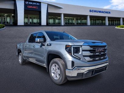 New 2026 GMC Sierra 1500 SLE w/ Preferred Package