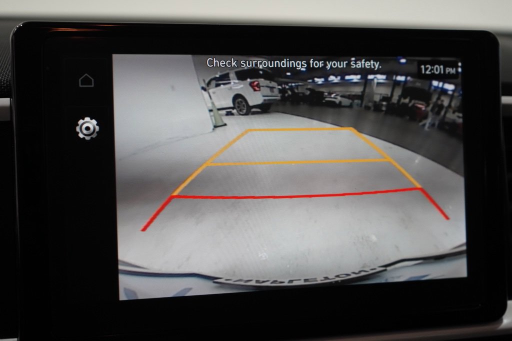 Used 2024 Hyundai Venue Limited FWD image 26
