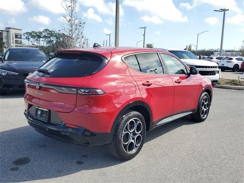 New 2025 Alfa Romeo Tonale image 4