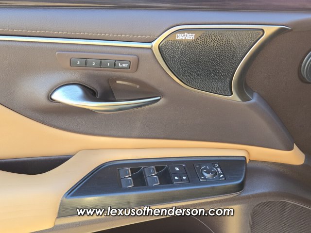 Used 2021 Lexus ES 300h w/ Accessory Package FWD image 22