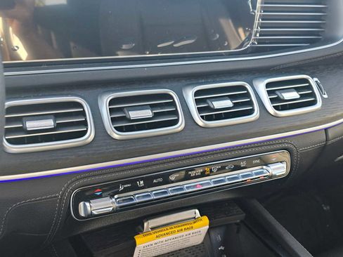 New 2025 Mercedes-Benz GLS 580 4MATIC image 28