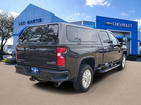 Used 2020 Chevrolet Silverado 3500 High Country w/ Z71 Off-Road Package image 3