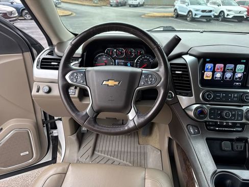 Used 2018 Chevrolet Tahoe LT image 17