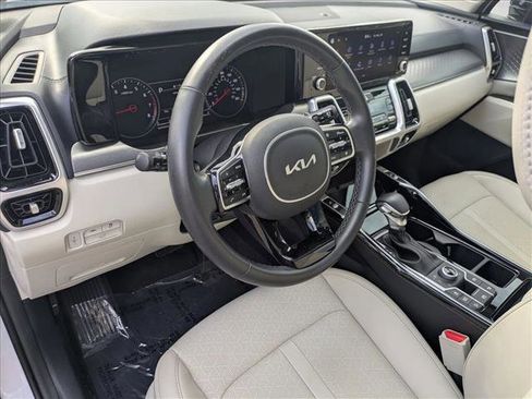 Used 2022 Kia Sorento SX AWD/4WD image 10