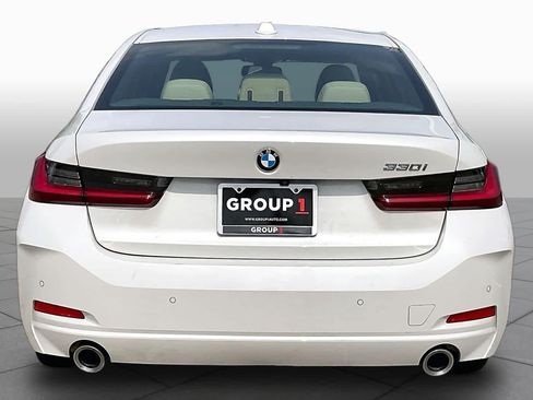 Used 2025 BMW 330i Sedan RWD image 5