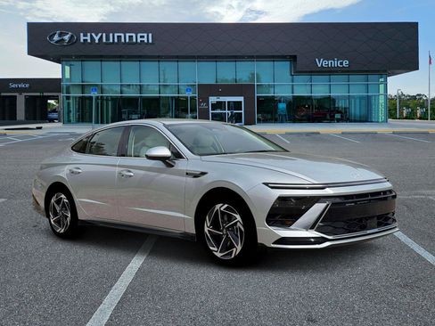 New 2026 Hyundai Sonata SEL FWD image 10
