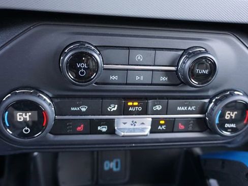 Certified 2023 Ford Bronco Black Diamond AWD/4WD image 22