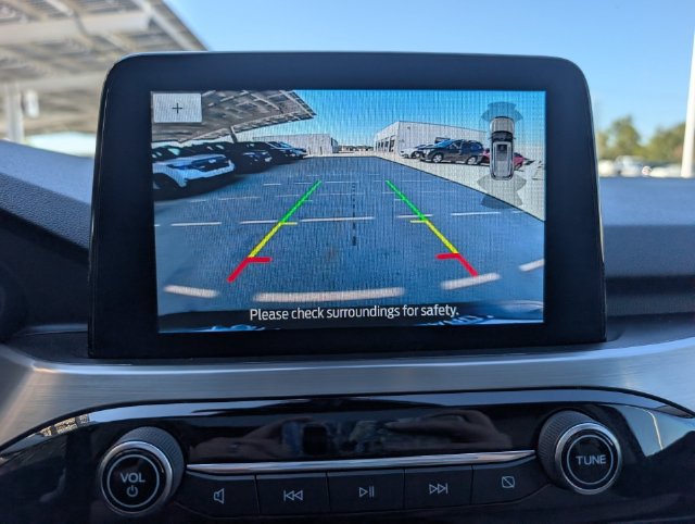 Used 2021 Ford Escape Titanium w/ Class II Trailer Tow Package FWD image 16