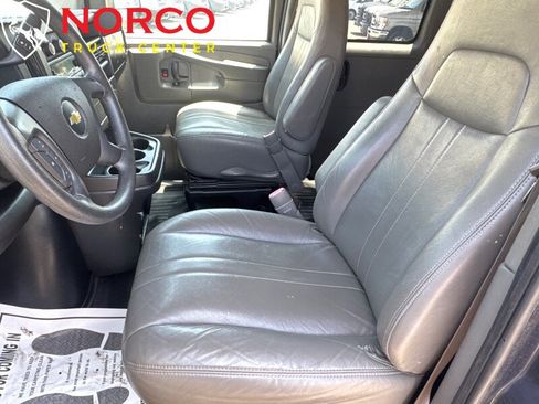 Used 2014 Chevrolet Express 3500 LS image 20