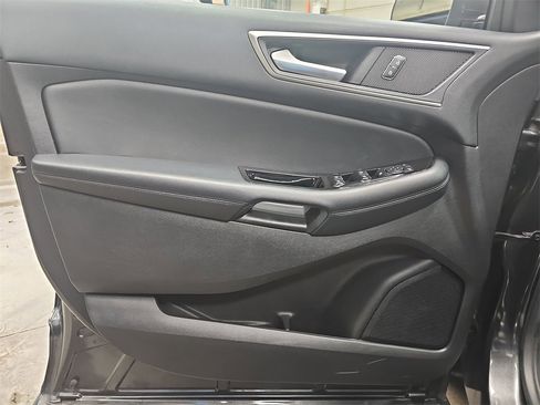 Used 2020 Ford Edge SEL w/ Convenience Package image 25