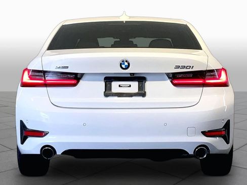 Used 2022 BMW 330i xDrive Sedan w/ Premium Package AWD/4WD image 5