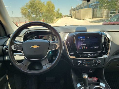 Used 2020 Chevrolet Traverse LT FWD image 14
