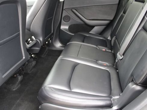 Used 2023 Tesla Model Y Long Range AWD/4WD image 34
