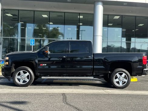 Used 2017 Chevrolet Silverado 2500 LTZ w/ Duramax Plus Package image 8