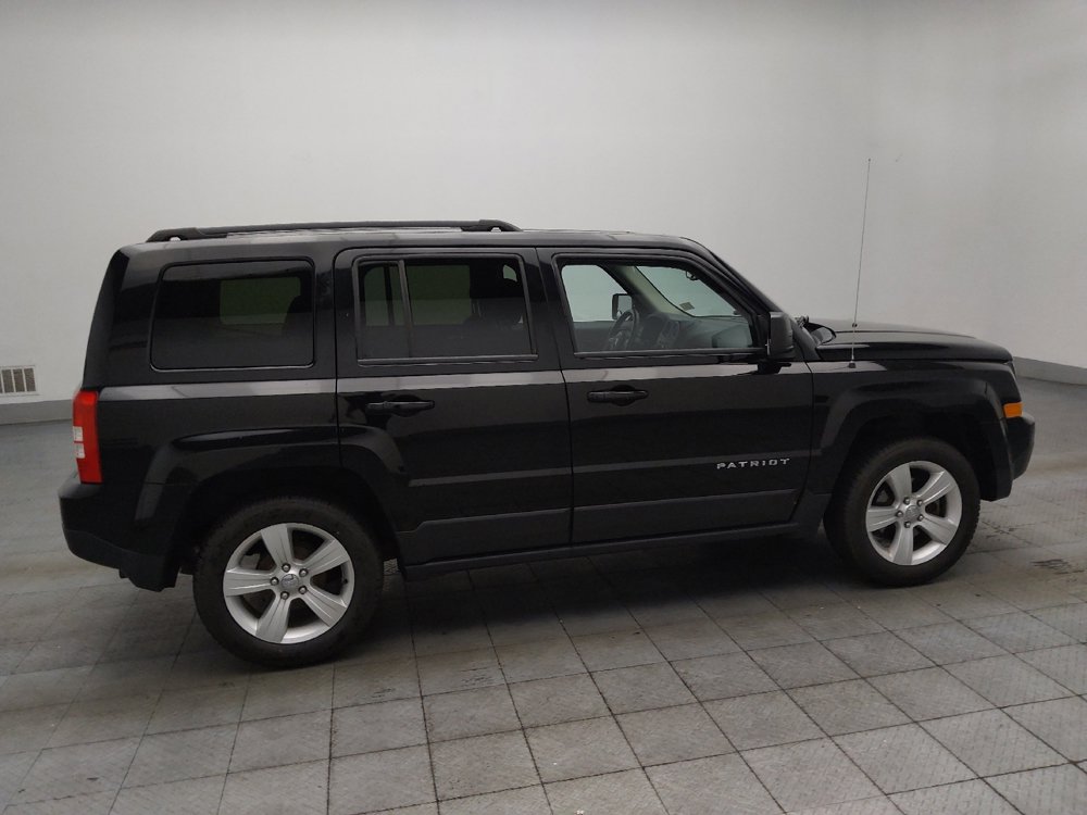 Used 2016 Jeep Patriot Latitude FWD image 10