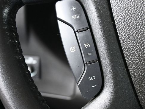 Used 2022 Chevrolet Express 2500 w/ Driver Convenience Package image 5