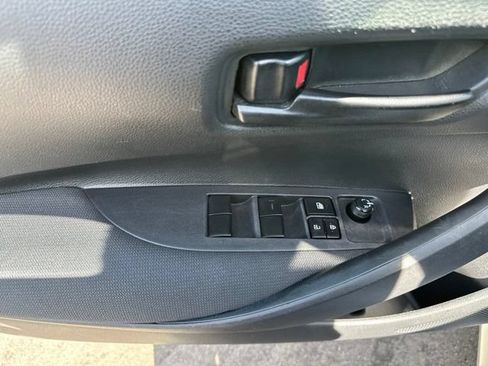 Used 2024 Toyota Corolla LE FWD image 21