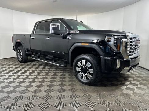 New 2025 GMC Sierra 2500 Denali w/ Denali Reserve Package image 2