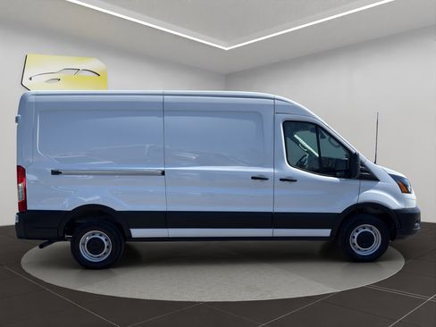 Used 2025 Ford Transit 250 148 Medium Roof image 7