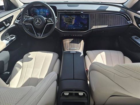 Used 2026 Mercedes-Benz E 350 4MATIC Sedan image 16
