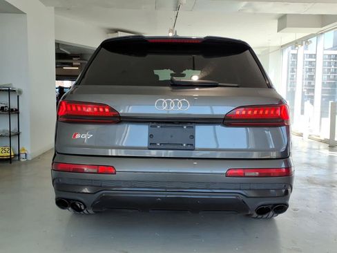 Used 2023 Audi SQ7 Prestige w/ Prestige Package AWD/4WD image 5