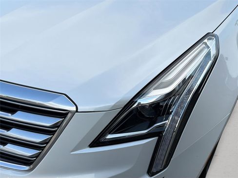 Used 2017 Cadillac XT5 Premium Luxury image 11