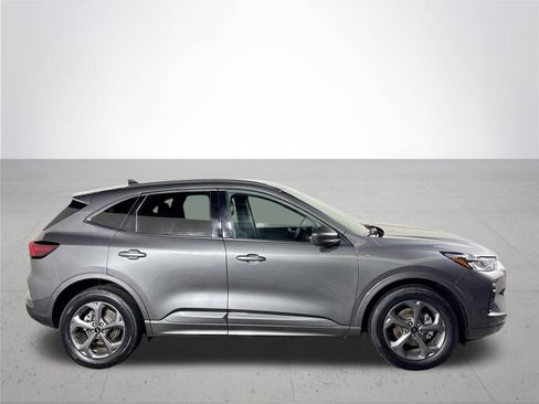Used 2023 Ford Escape ST-Line w/ Tech Pack #1 image 5