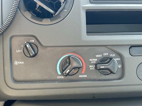 Used 2024 Ford E-350 and Econoline 350 Super Duty w/ Power Windows & Locks Group RWD image 37
