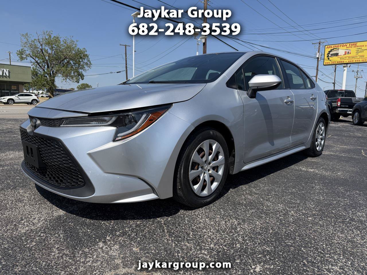 Used 2021 Toyota Corolla LE FWD image 1