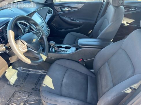 Used 2022 Chevrolet Malibu LT image 16