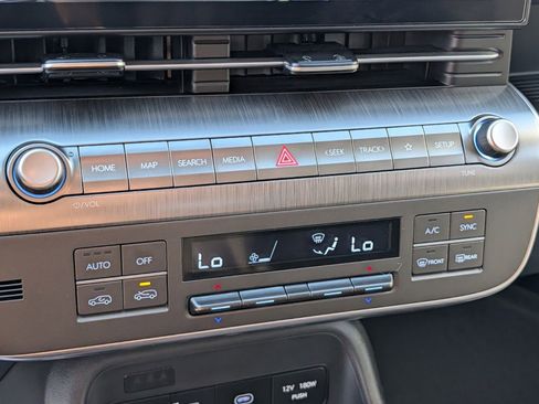 Used 2024 Hyundai Kona SEL image 6