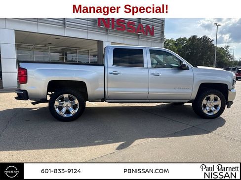 Used 2018 Chevrolet Silverado 1500 LTZ w/ Sport Package AWD/4WD image 7