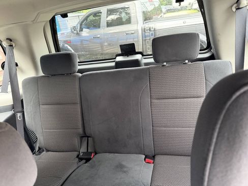 Used 2013 Nissan Armada SV AWD/4WD image 13