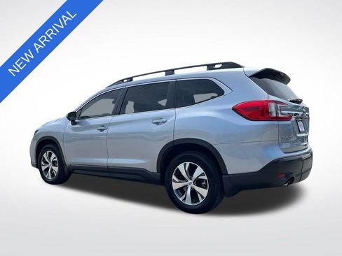 Used 2023 Subaru Ascent Premium w/ Convenience Package AWD/4WD image 5