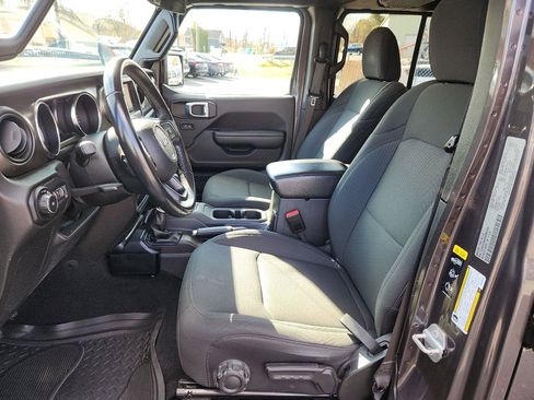 Used 2021 Jeep Wrangler Unlimited Willys image 15