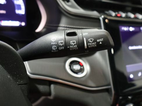 Used 2024 Jeep Grand Cherokee Altitude AWD/4WD image 37