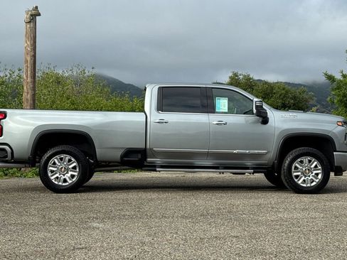 Certified 2024 Chevrolet Silverado 3500 High Country AWD/4WD image 3