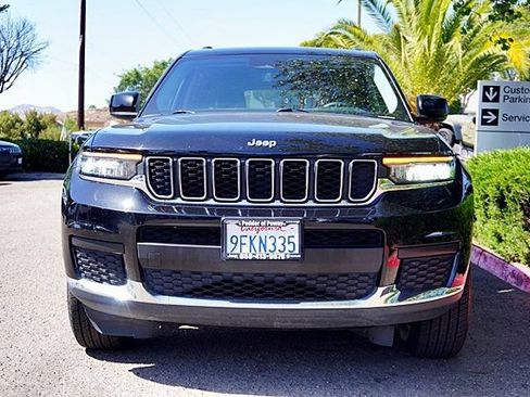 Used 2023 Jeep Grand Cherokee L Laredo RWD image 5