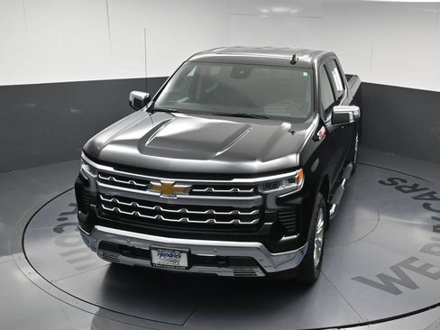 Used 2025 Chevrolet Silverado 1500 LTZ w/ LTZ Premium Package AWD/4WD image 31