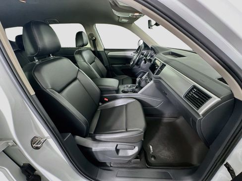 Used 2018 Volkswagen Atlas SE FWD image 31