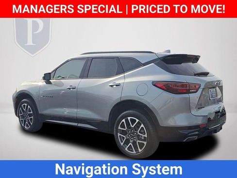 Certified 2025 Chevrolet Blazer RS FWD image 10