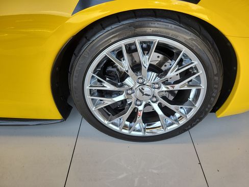 Used 2006 Chevrolet Corvette Convertible w/ Preferred Equipment Group RWD image 11