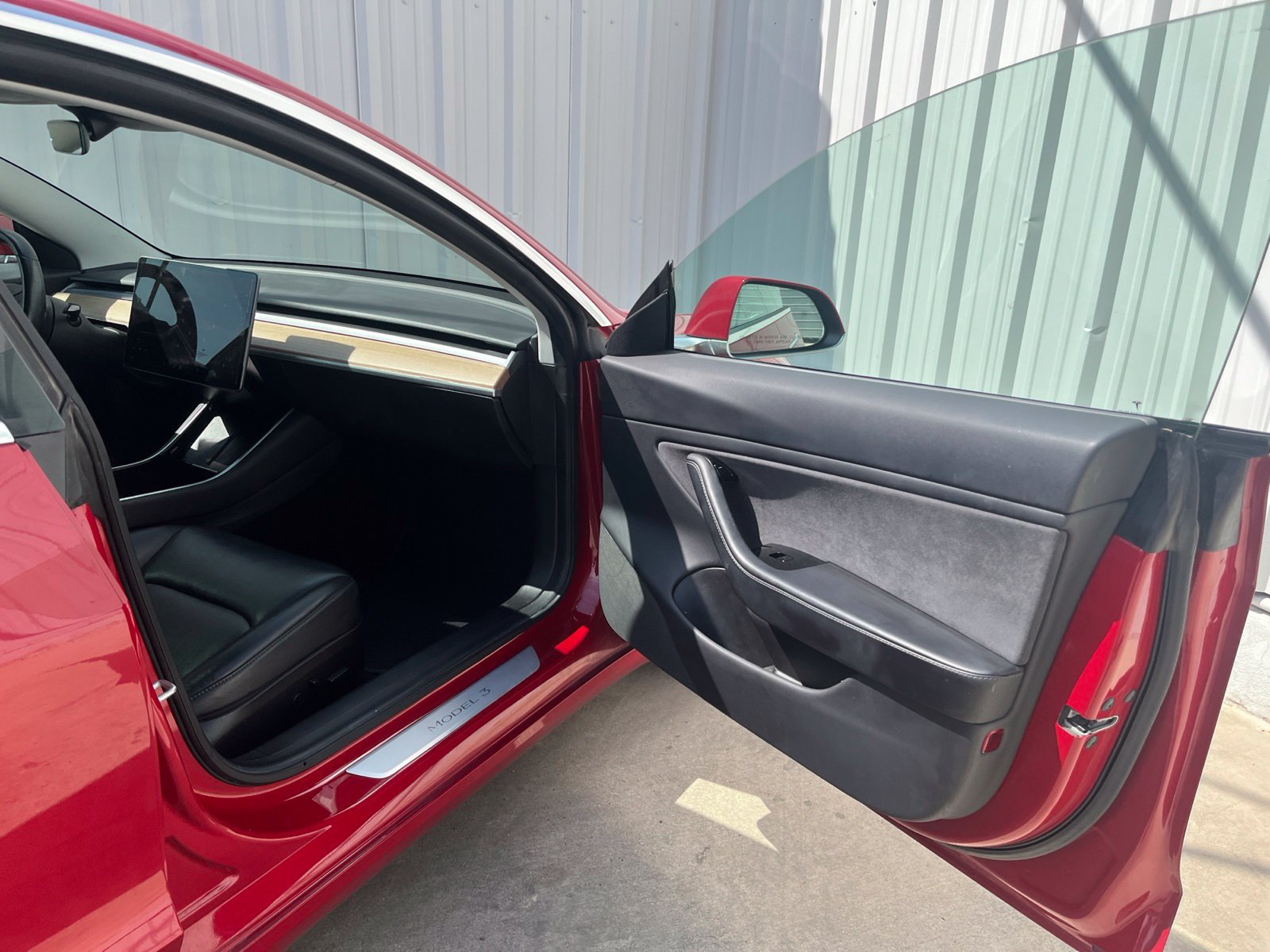 Used 2019 Tesla Model 3 AWD/4WD image 16