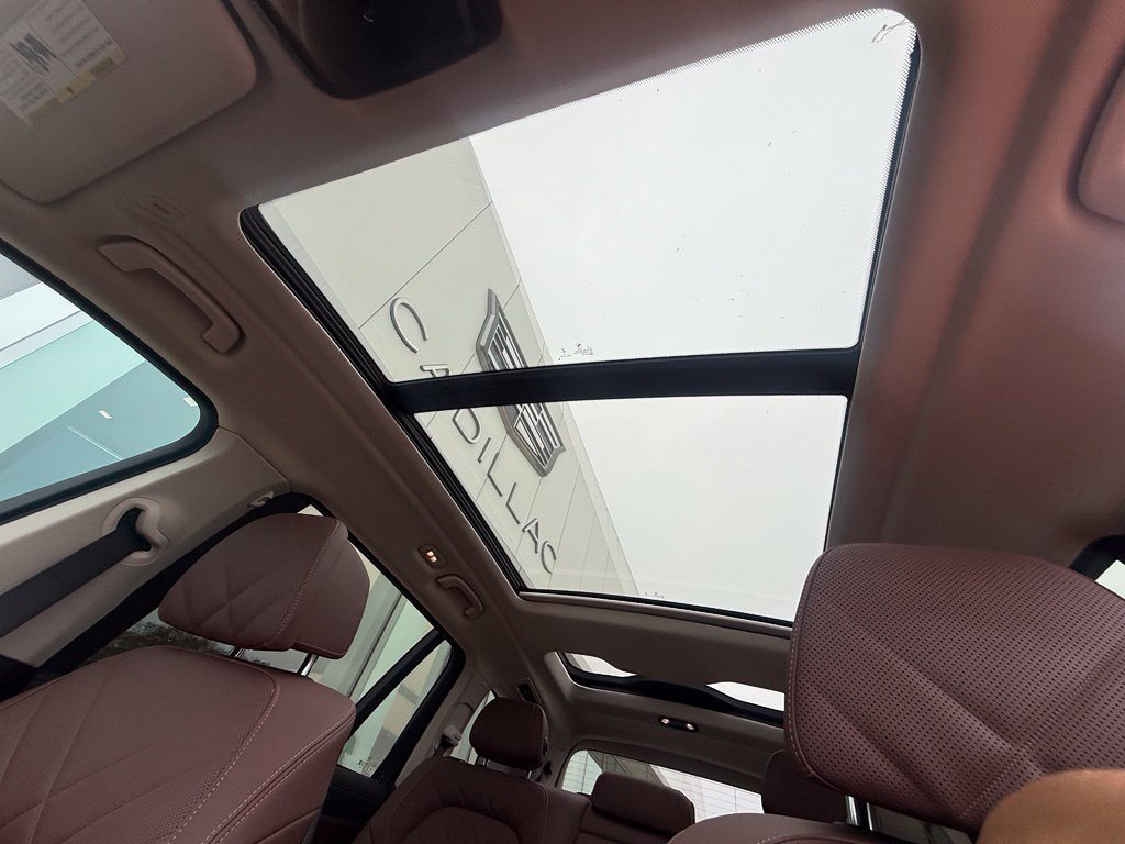 Used 2025 BMW X7 xDrive40i w/ Premium Package AWD/4WD image 22